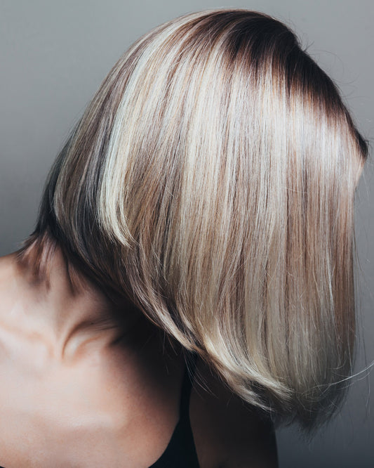 WOMEN'S CUT